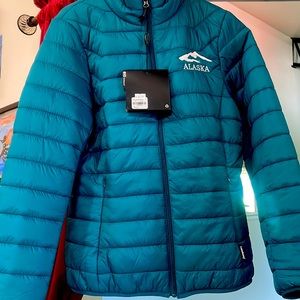 New Alaska Puffer Jacket.  Size XS. Teal